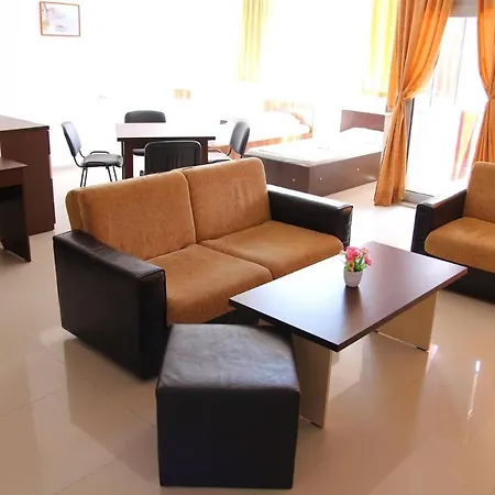 Coral Hotel 3*