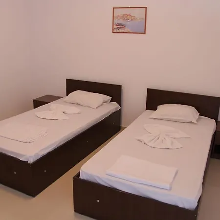 Coral 3*