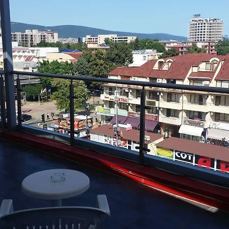 Coral Hotel 3*