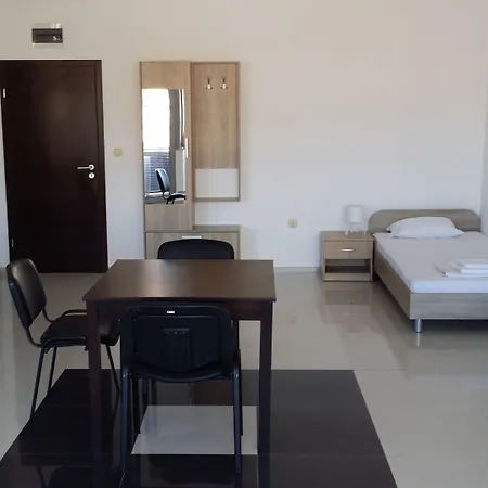 Coral Hotel 3*